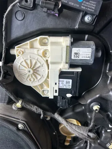 Máquina De Vidro Traseira Direita Jeep Compass 2017/21