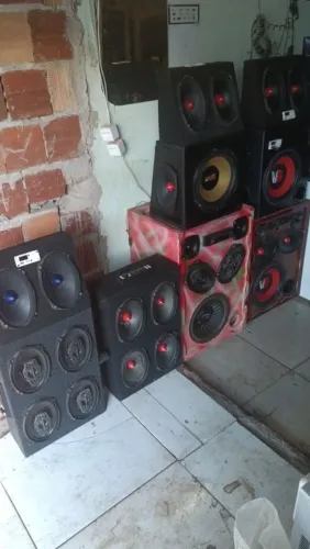 Caixas de som Aparti de 550$