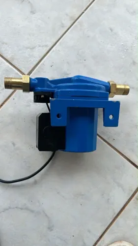 Pressurizador / Bomba De Circulação Hidrax HR-150C 220V - Apenas 1 Semana De Uso!