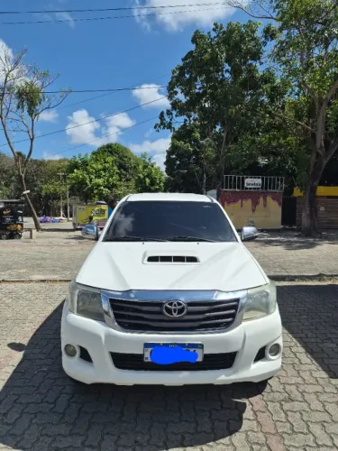 Toyota Hilux CD SRV D4-d 4X4 3.0 TDI Diesel AUT 2014