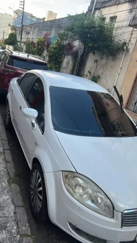 Fiat Linea Essence 1.8 Flex 16V 4P 2013