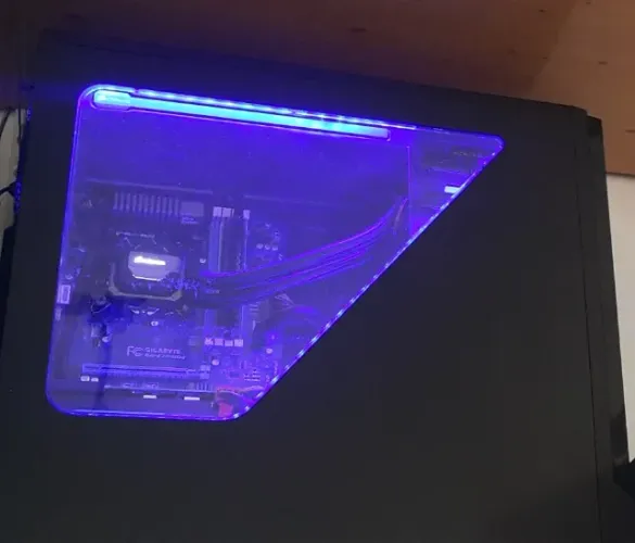 PC Gamer Semi-Completo: i5 8600K + Z370m Aorus + 8GB RAM + WC Corsair + Fonte 750W
