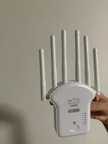 Vendo repetidor Wi-Fi novo
