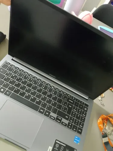 Samsung book 4 pentium gold