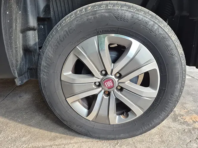 Rodas Toro aro 16 com pneus Bridgestone