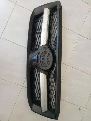 Grade Frontal Toyota Hilux 2006 a 2008