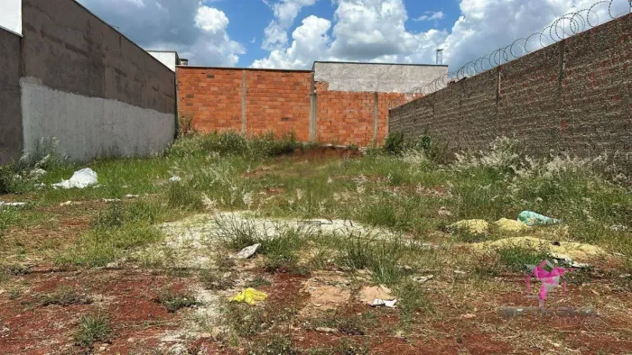 Terreno de 242 m² - Jardim Empyreo - Leme/SP