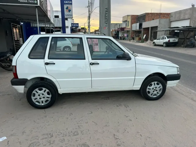 Fiat Uno Mille 1.0 Fire/ F.flex/ Economy 4P 2012