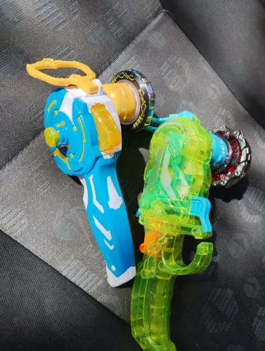 Vendo 2 brinquedos por 50 reais para vim buscar ok não faço entrega ok 