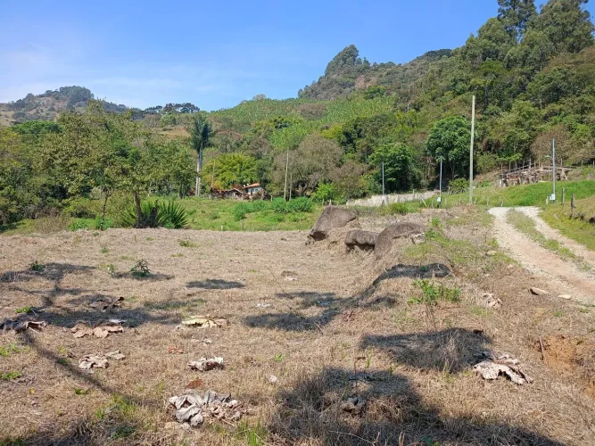 Terreno 3.000m2 Gonçalves / MG-Serra da Mantigueira-Bairro Atrás da Pedra- Aceito Troca!