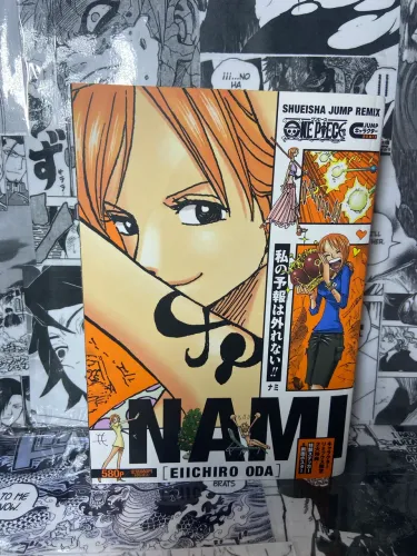 Mangá One Piece Character Remix Nami em Japonês