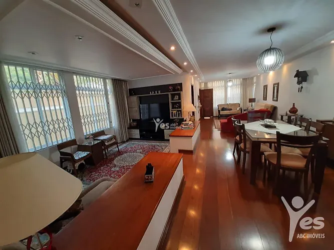 Sobrado á venda com 3 suítes e 4 vagas na Vila Floresta, Santo André REF: 5946