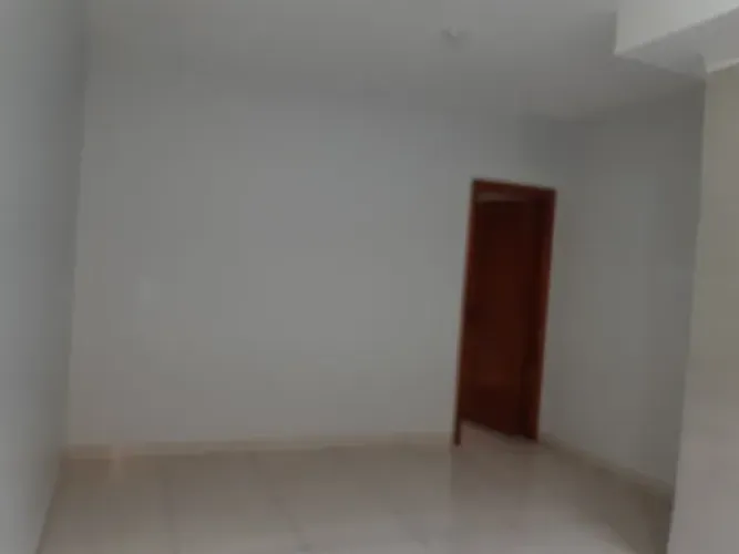 Alugo apartamento térreo com 1 quarto no jardim Itaipu