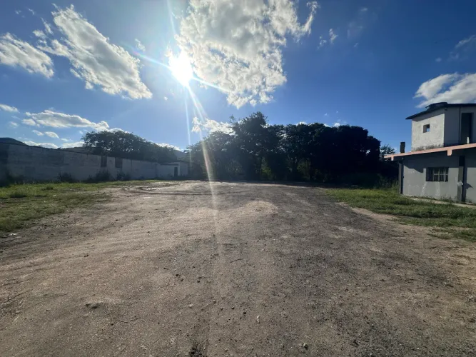 Seu Negócio Merece Essa Estrutura: Galpão, Garagem e Escritórios Integrados