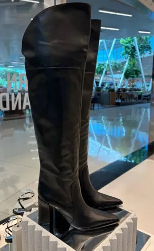 Bota Schutz
