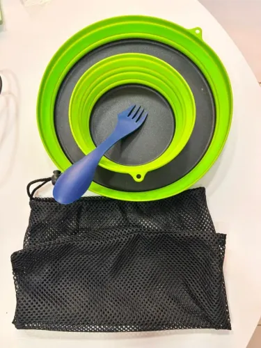 Pratos e talheres para Camping