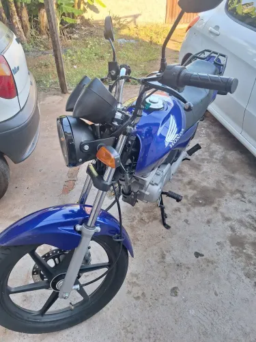 Cg 150 completa, muito zera, toda revisada. Rodas liga leve, motor zero. Só pegar e andar.