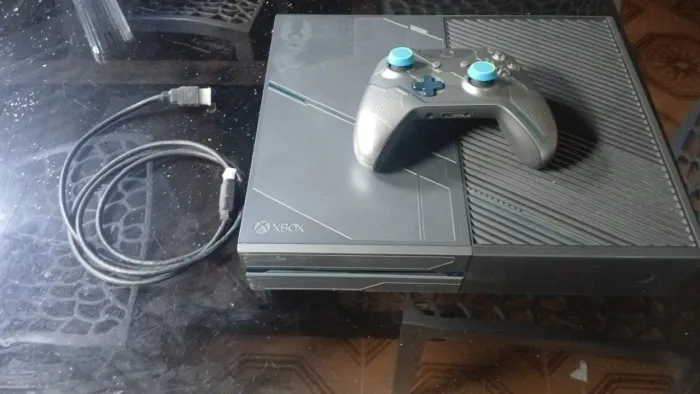 Xbox one Halo 5 edição especial