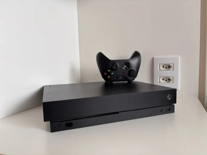 XBOX ONE X IMPECÁVEL
