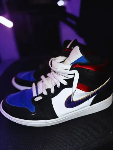 Air Jordan 1 Mid SE 'Rivals'