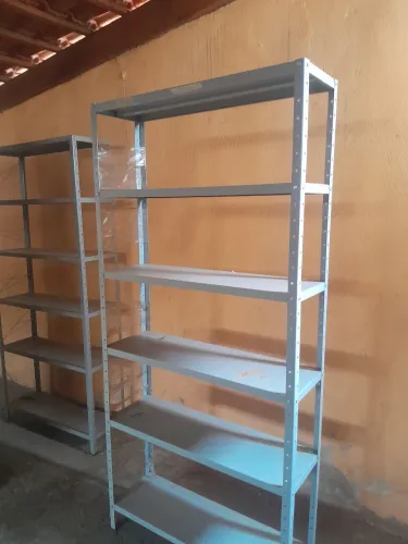 Armários de aço...tenho 2 apenas 300 reais