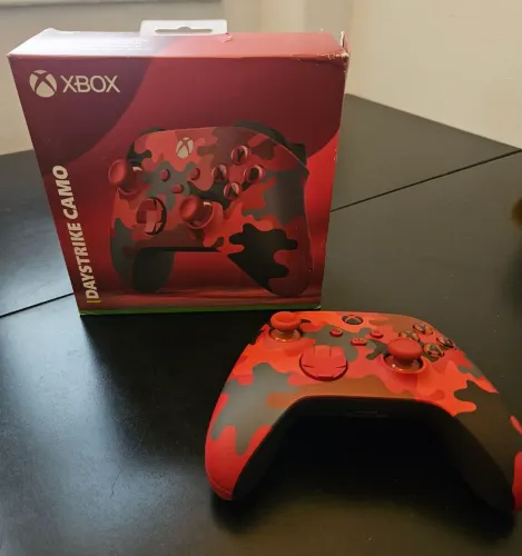 Controle Xbox Daystrike Red Camo Series X/S One Pc