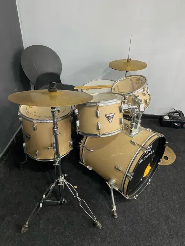 Bateria acústica