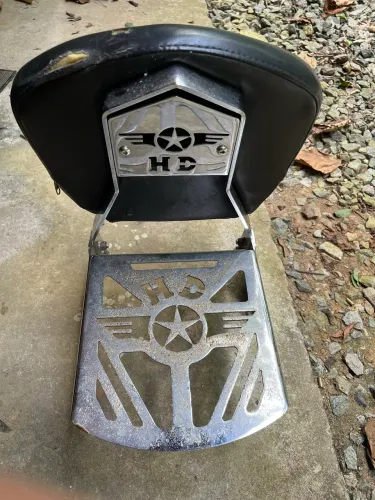 Vende-se encosto para assento da Harley Davidson