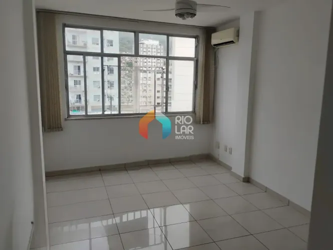 Apartamento à Venda no Grajaú, 2 Quartos, Vaga na escritura, Rio de Janeiro, RJ.