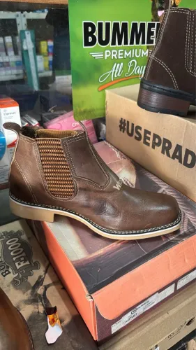 VENDE-SE BOTA WRANGLER TAM 41