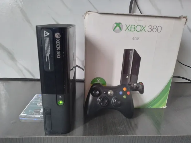 Xbox 360 Desbloqueado + 40 Jogos + Controle original + Caixa + HD 320GB