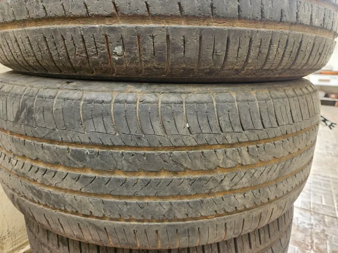 Pneus 205/55 R 16