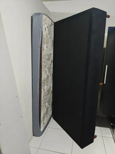 Base e colchão box solteiro