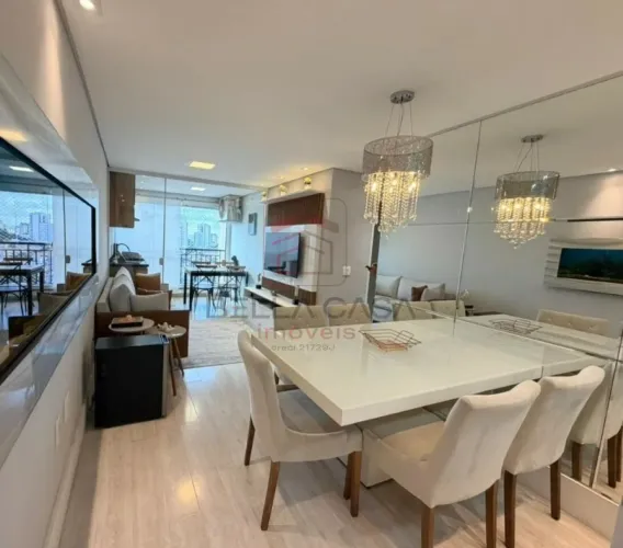 Apartamento a venda com 2 vagas próximo ao Shopping Análai Franco.