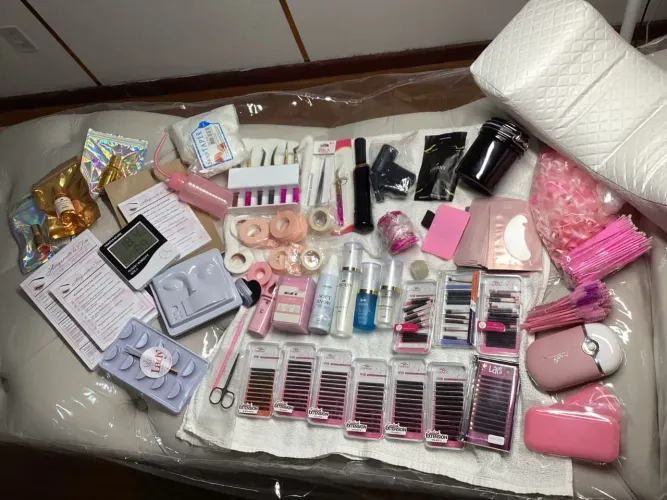 ? Kit Completo para Extensão de Cílios