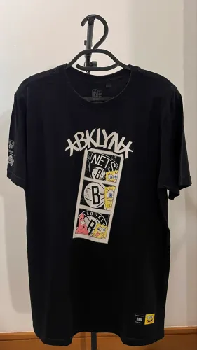 Camisa NBA Oficial Brooklyn Nets - Exclusive Bob Esponja - Tam M