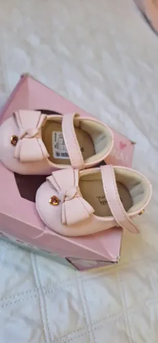 Sapatinho de menina n° 14 rosa bebê lindo, novinho!