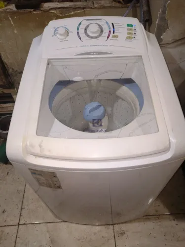 Electrolux 10kilos exelente estado. Entrego