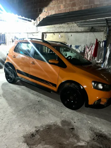 Volkswagen Crossfox 1.6 MI Total Flex 8V 5P 2011