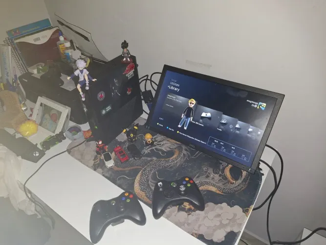 XBOX 360 desbloqueado rgh com dois controles e fonte original 