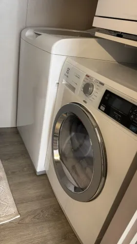 Máquina lava roupa e secadora 