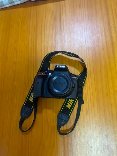 Câmera DSLR Nikon D5300
