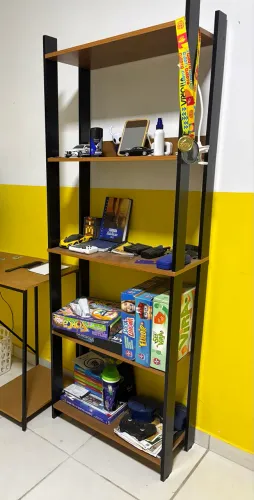 Estante estilo industrial 5 prateleiras