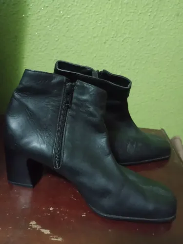 Bota de couro
