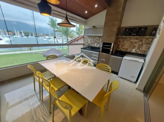 Apartamento duplex condominio Porto Bracuhy - Angra dos Reis