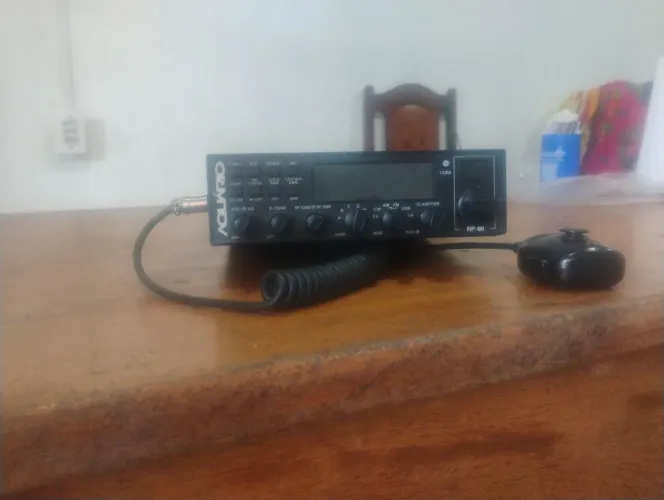 Vendo Rádio px aquário RP 80 semi-novo