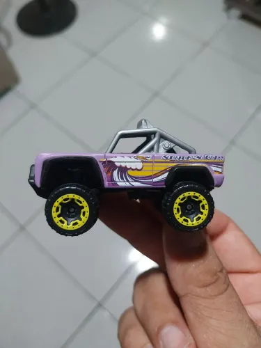 Hot Wheels Custom Ford Bronco Surf's Up Series no Hot Wheels Wiki
