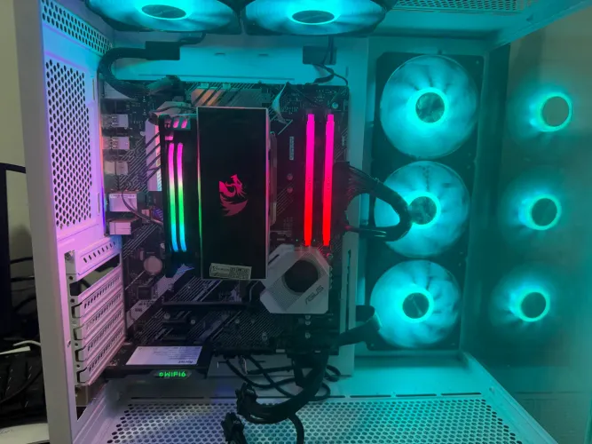 Pc gamer Ryzen 7 5700X3D