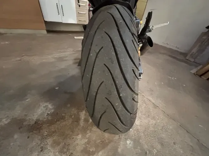 Moto sem detalhes