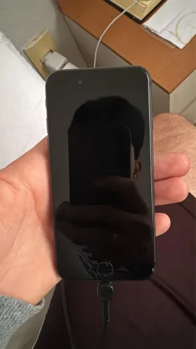 iPhone 8